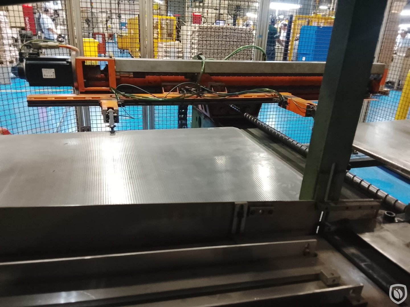 TWIST OFF production line Ø 38, 58 and 63 mm