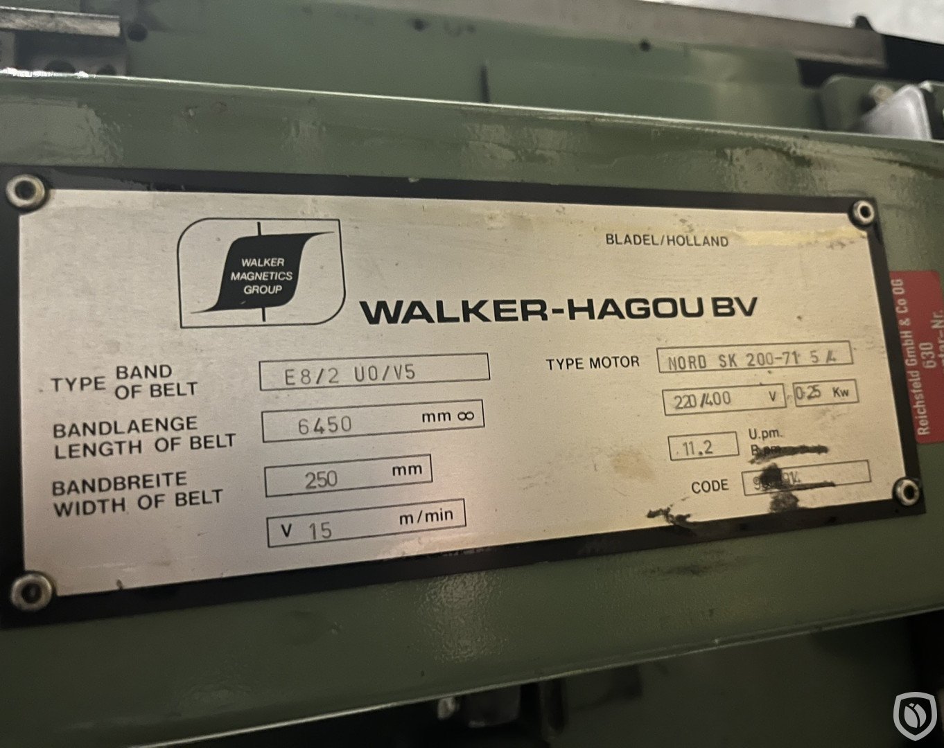 Walker Hagou E8